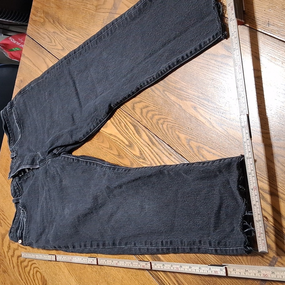 LEVI 501 JEANS Mens 32 x 28 Black Fade BUTTON FLY Denim STRAIGHT ? Preowned Used